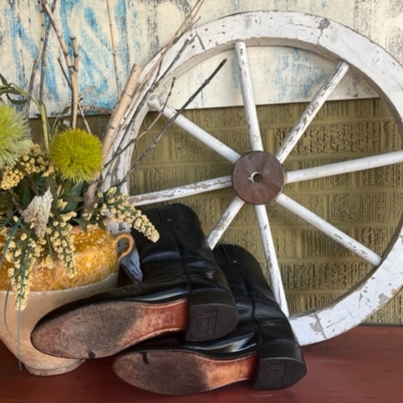 Men's Justin Black Leather Roper Boots, Style 3133 - Size 8 1/2 D - Picture 5 of 9